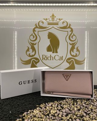 Dámska peňaženka GUESS light rose ZG850046 Model: ZG850046 Farba: ružová (light rose) Úložný priestor: priehradka na...